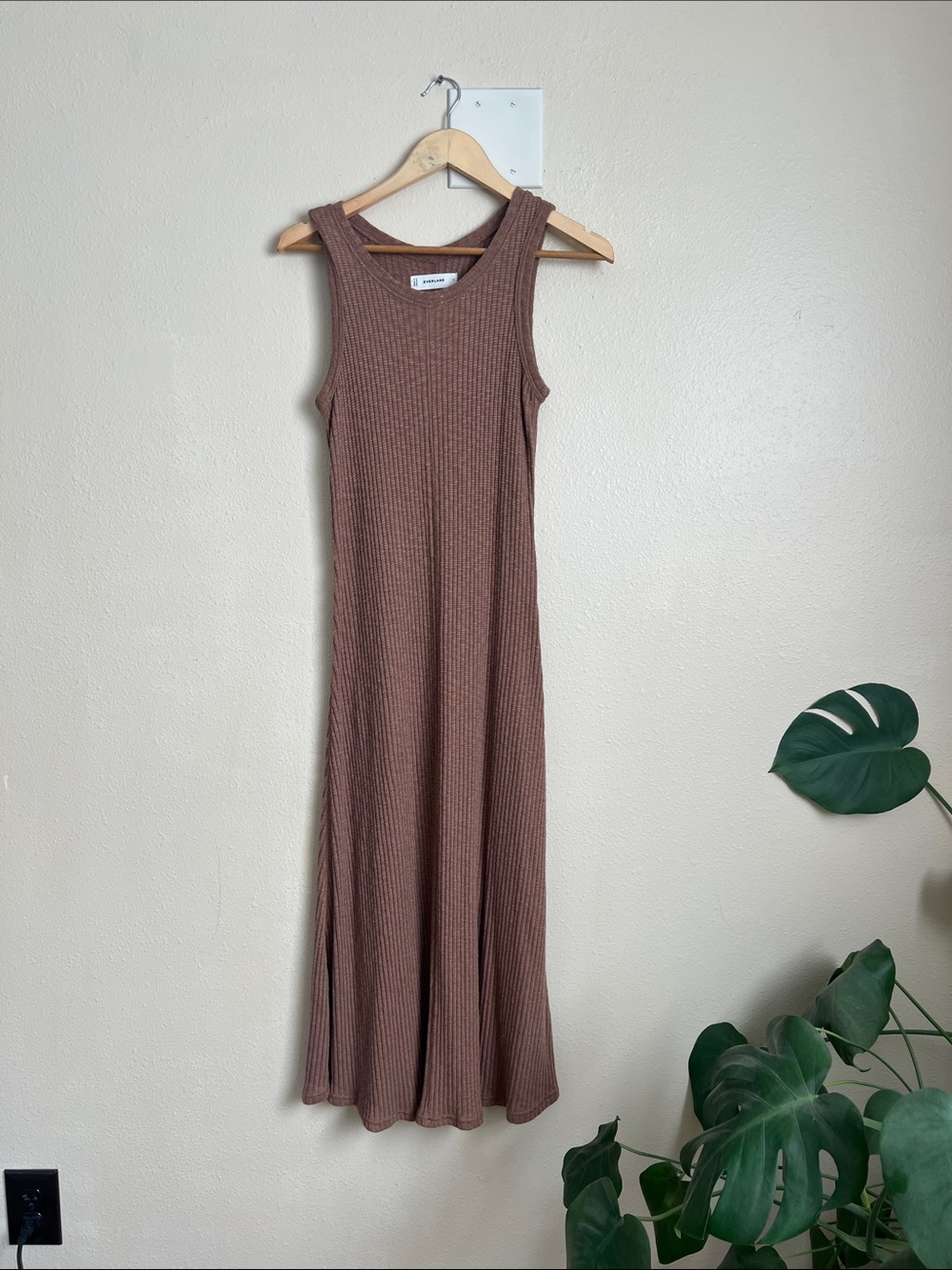 Everlane Sleeveless Ribbed Maxi Dress in Taupe Brown